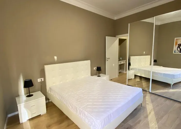 Vacanzeromacentro Apartment